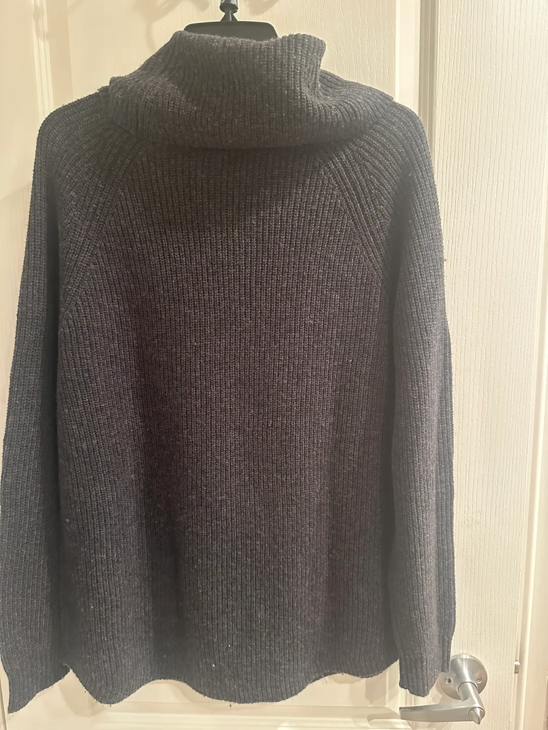 Women's Sweater image indicator(2)