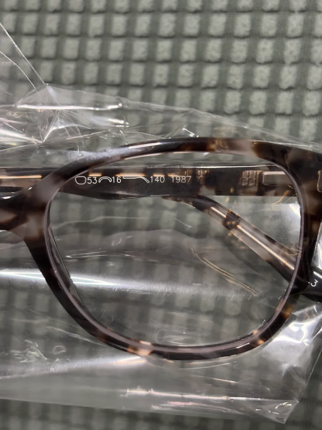 Eyeglasses frames, various designs image indicator(4)