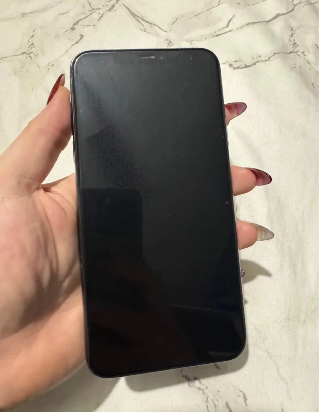 iPhone 11 Pro Max - 256 GB image indicator(3)