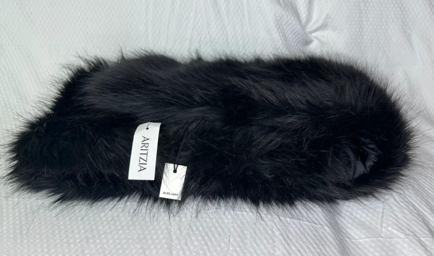 NWT ALXILIARY ARITZIA FAUX FUR WRAP Muffler Scarf BLCK 47” 🧡 image indicator(3)