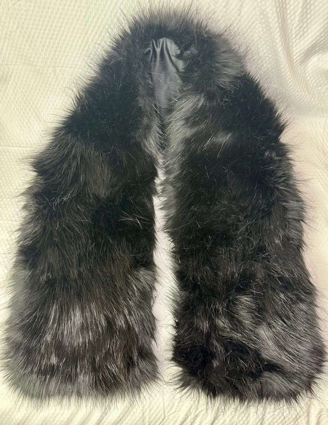 NWT ALXILIARY ARITZIA FAUX FUR WRAP Muffler Scarf BLCK 47” 🧡 image indicator(5)