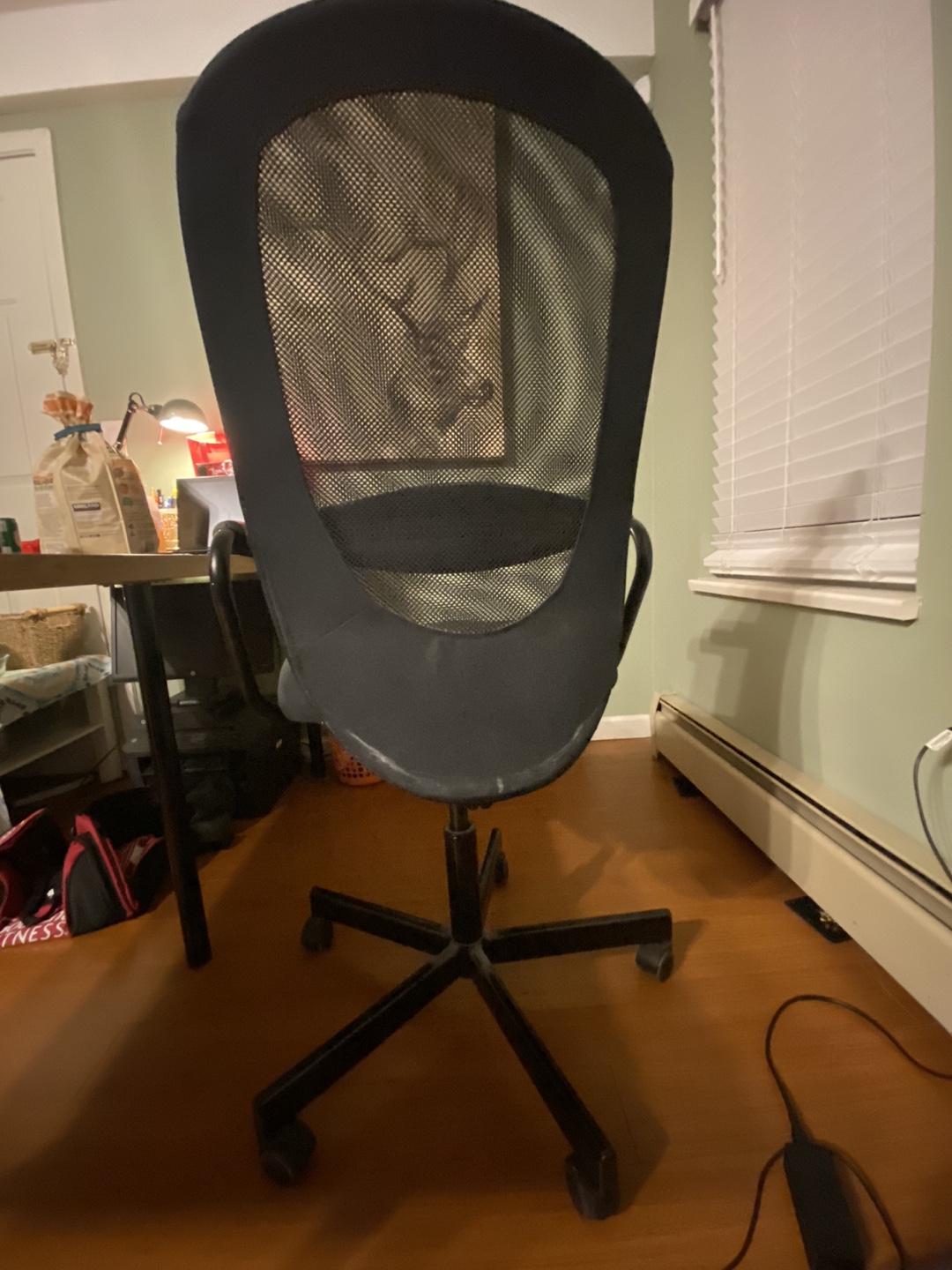 FREE Black Mesh Office Chair - photo 2