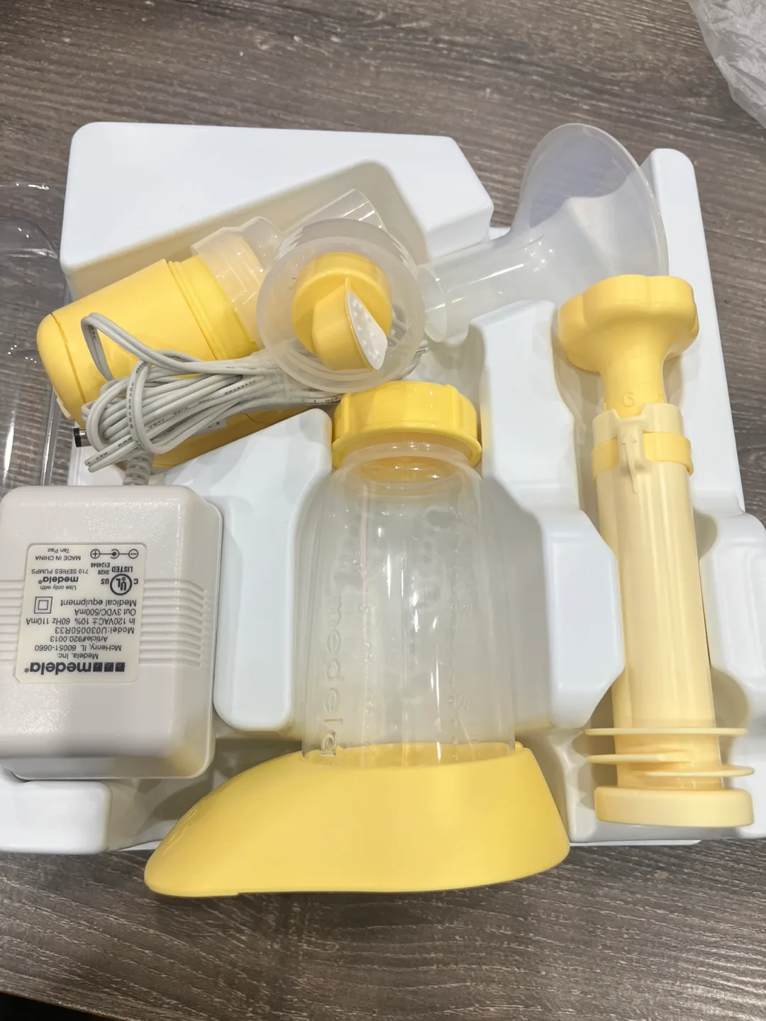 Medela MiniElectric Breast Pump (NEVER USED) image indicator(5)