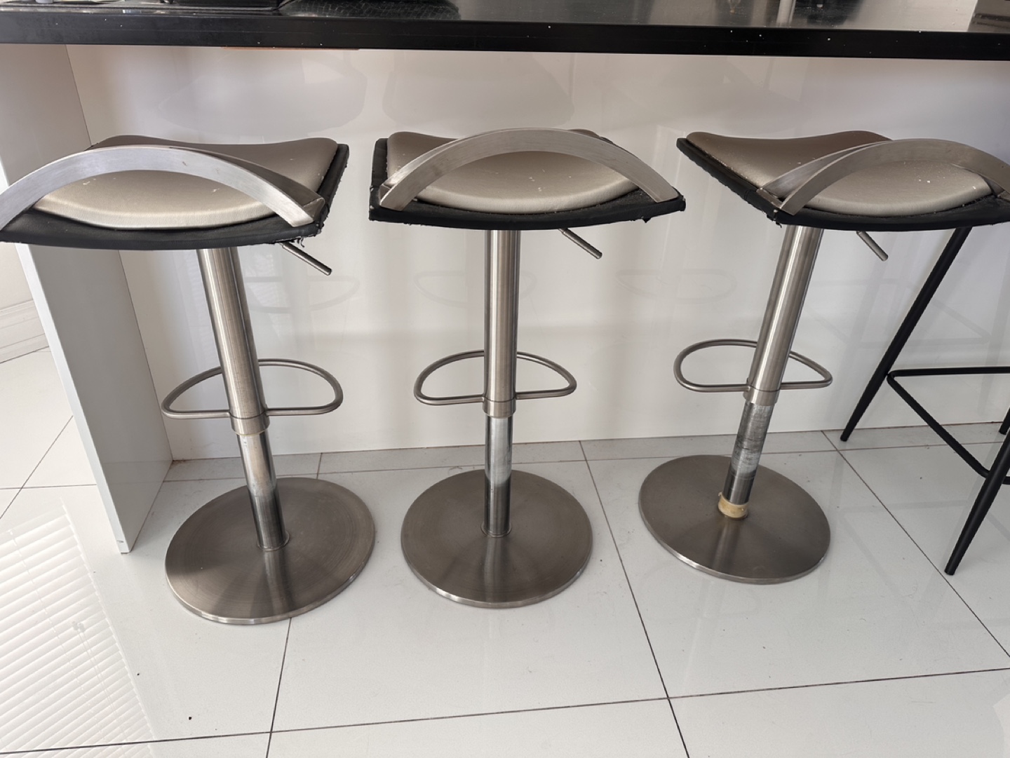 Set of Three Adjustable Height Bar Stools - photo 4