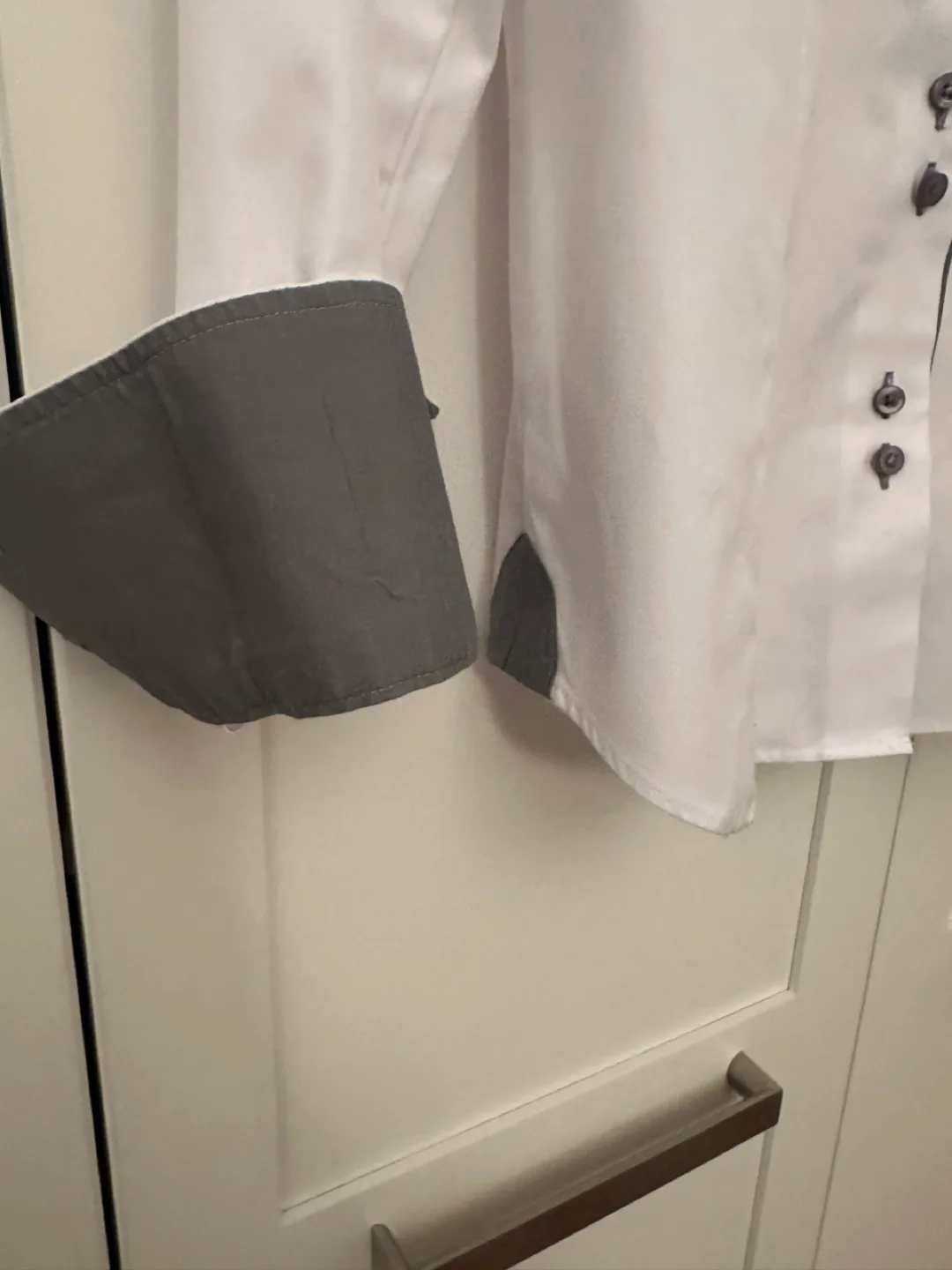 Crisp white collared shirt image indicator(5)