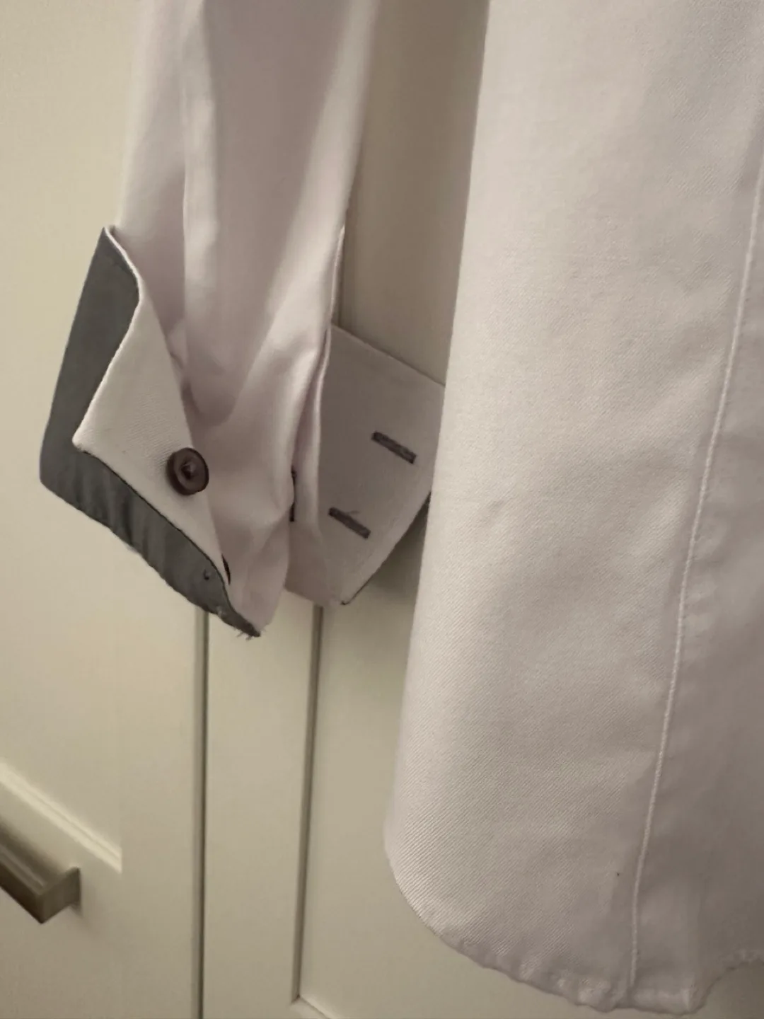 Crisp white collared shirt image indicator(6)