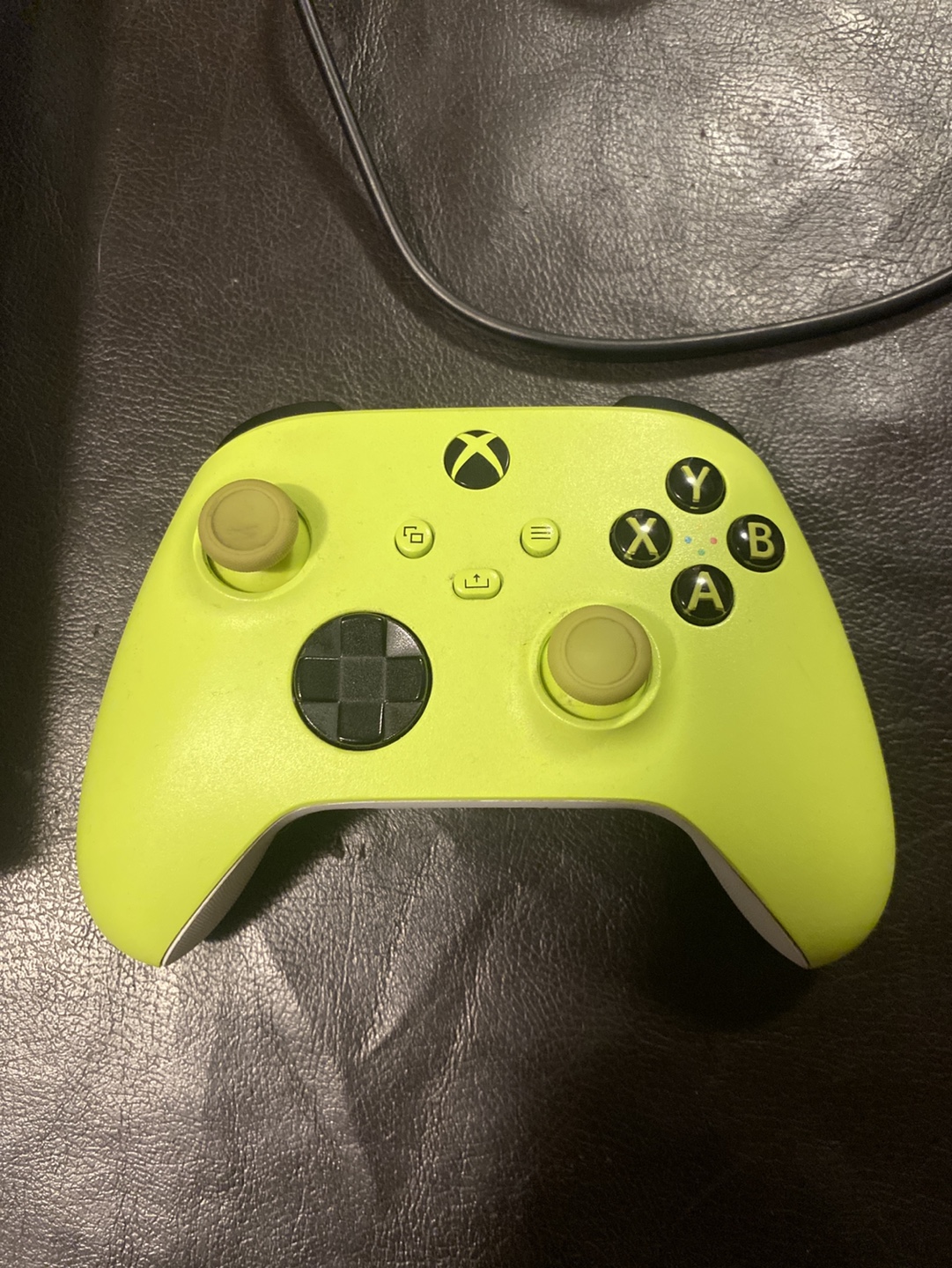 Xbox one s - photo 2