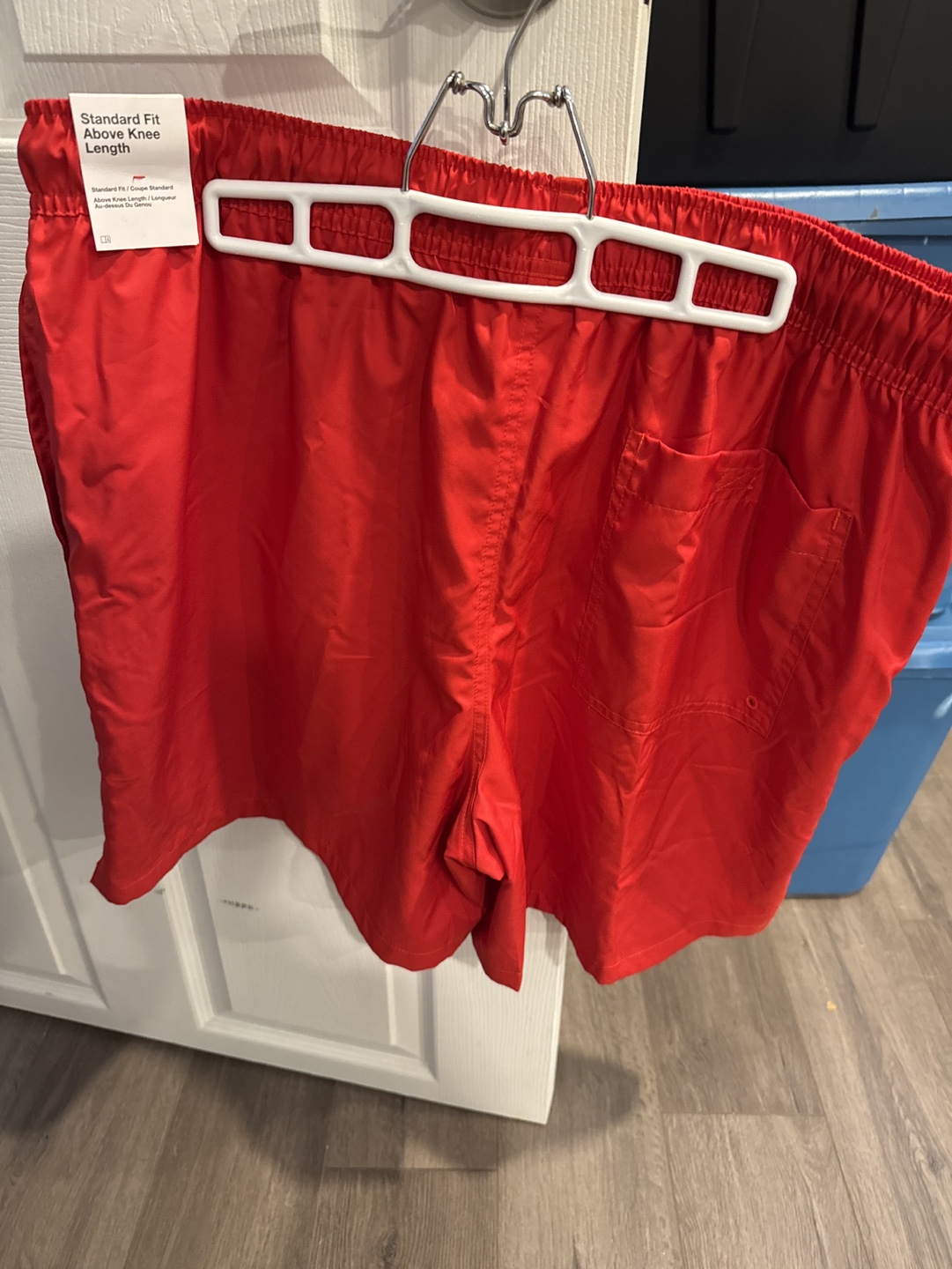 Nike Men's Red Standard Fit Above Knee Length Shorts - Size XL - photo 2