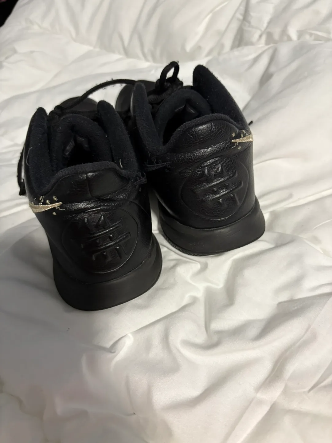 Nike Kyrie flytrap 2 Black/Metallic Gold Basketball Shoes image indicator(3)