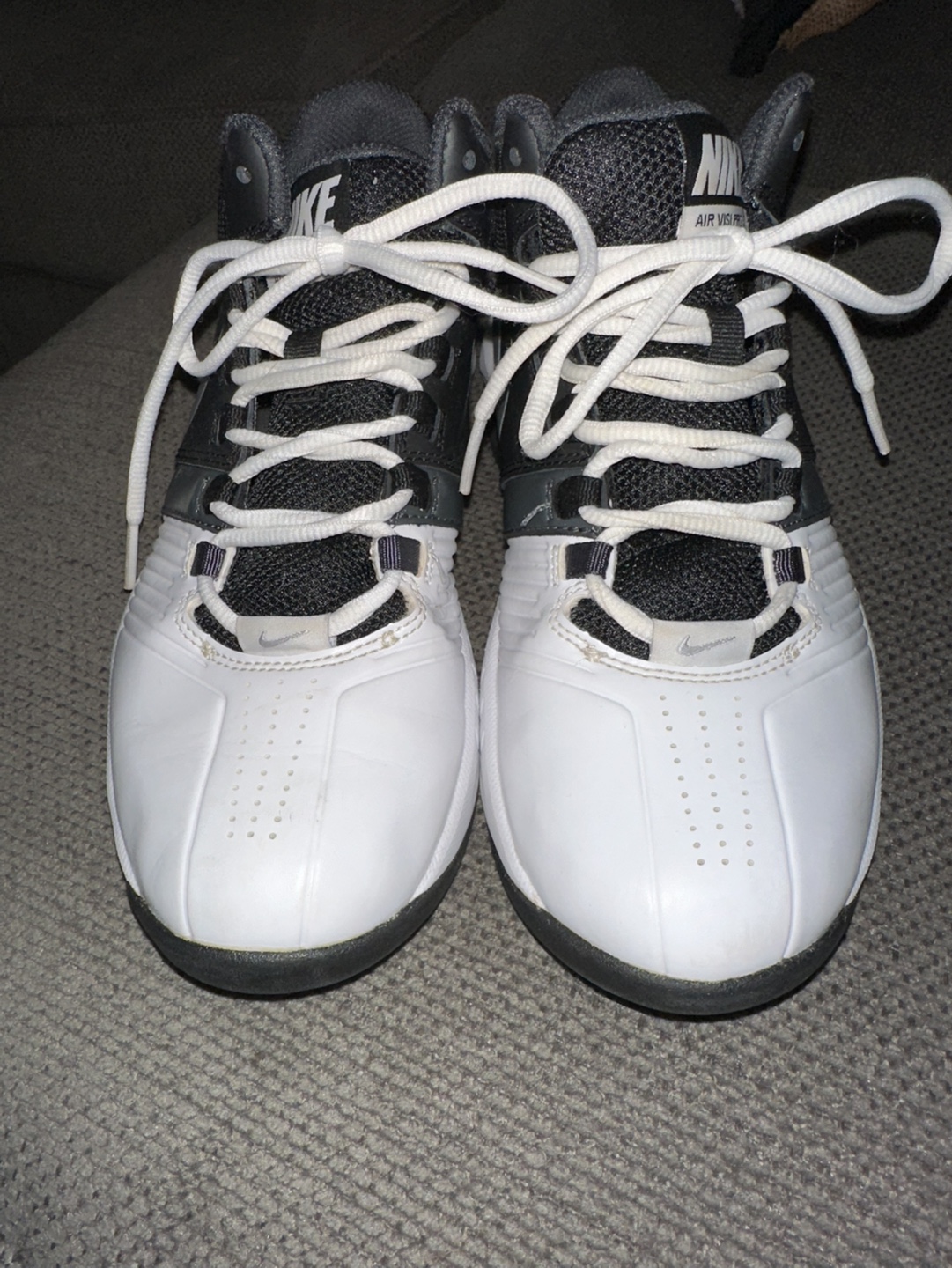 Nike Air Visi Basketball Shoes - photo 3