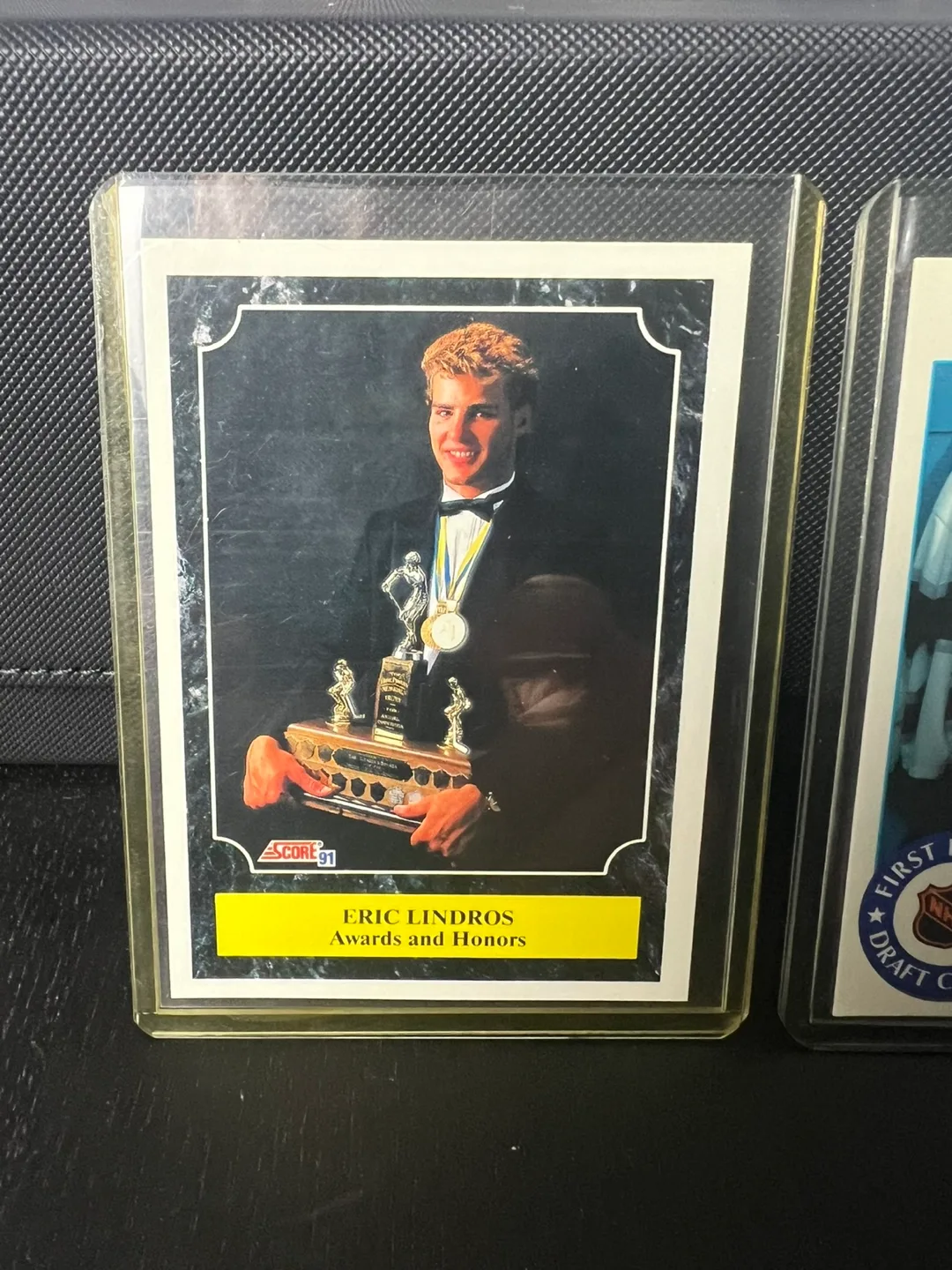 Collection of vintage hockey cards image indicator(3)