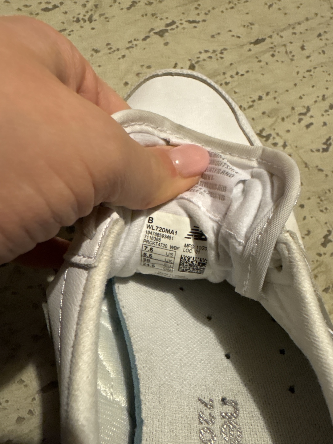 New Balance Women's Sneakers - Size 7.5 - photo 4