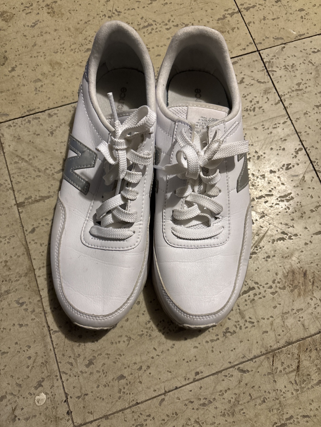 New Balance Women's Sneakers - Size 7.5 - photo 2