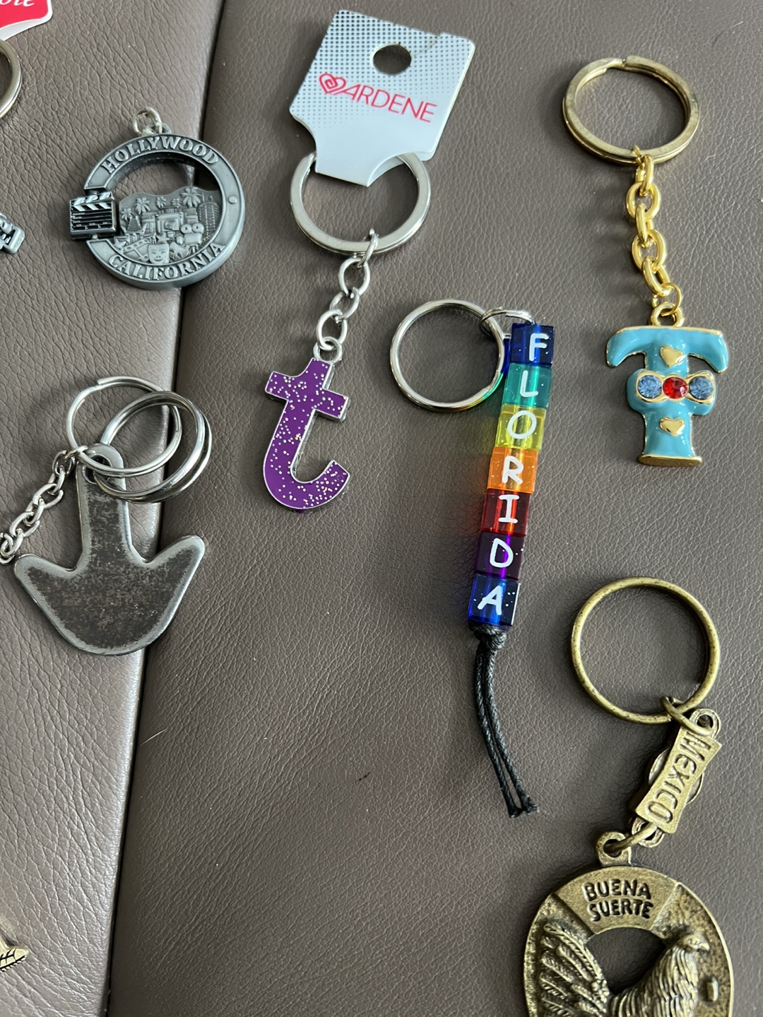 Lot of 12 Unique Keychains - photo 4