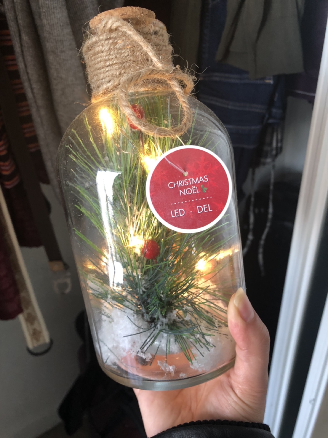 LED Christmas Light-Up Bottle Decoration - photo 4