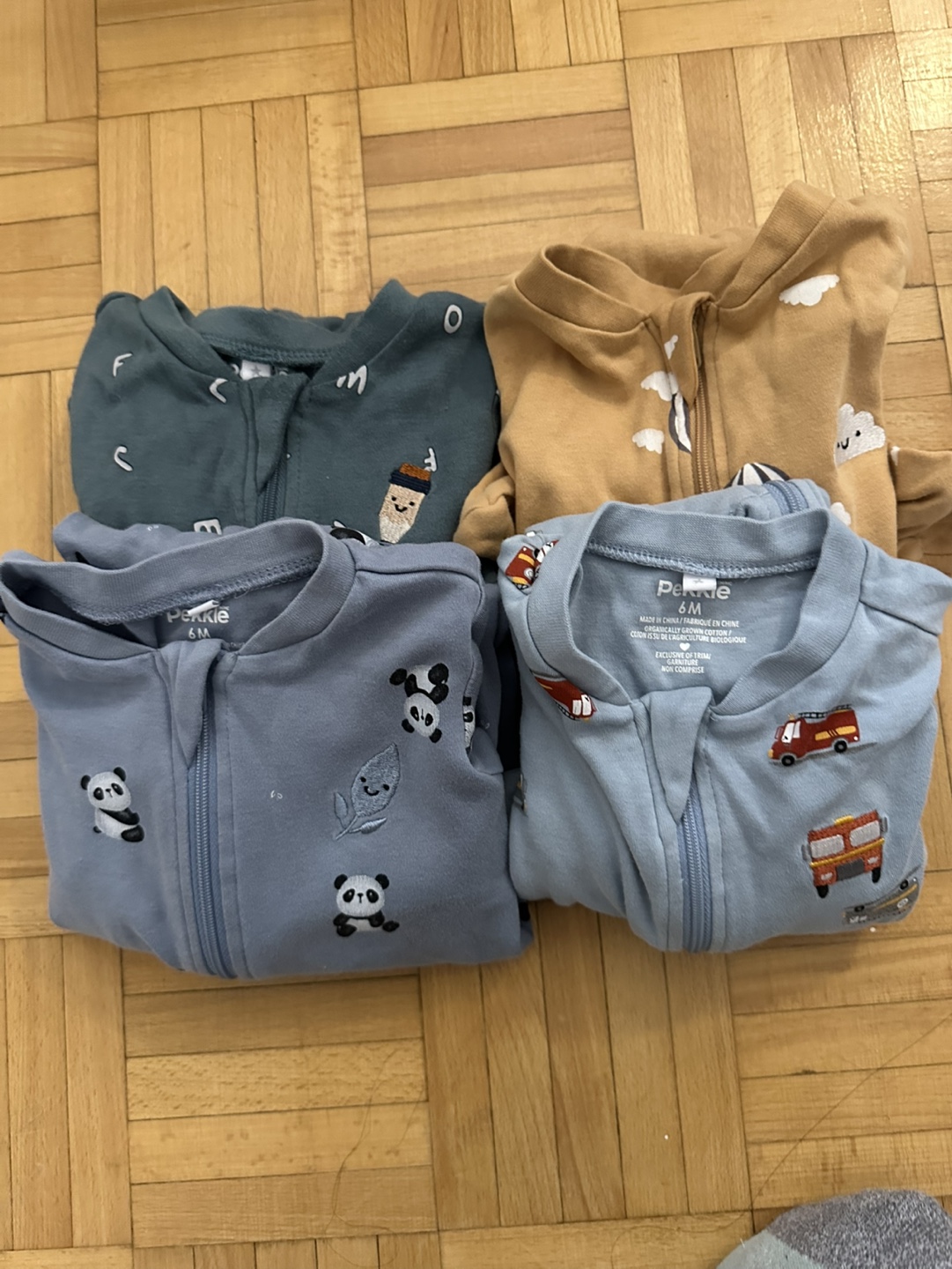 4x Baby Sleepers Size 6M (brand Pekkle)