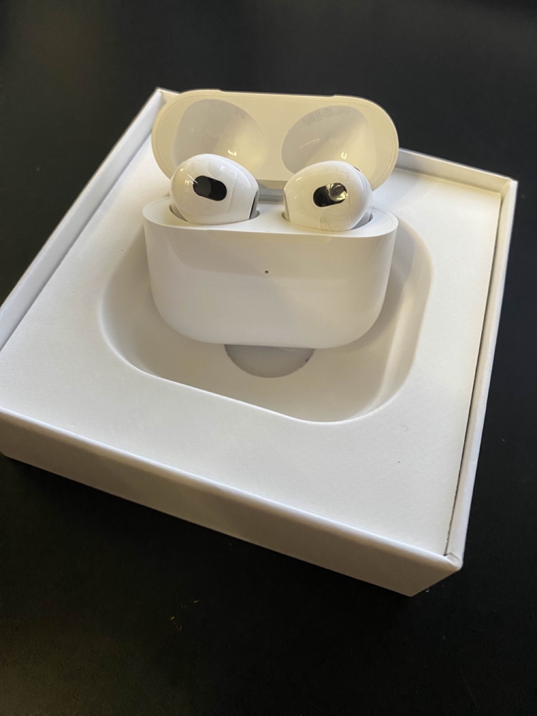 Apple AirPods (4th Generation) With ANC - photo 4