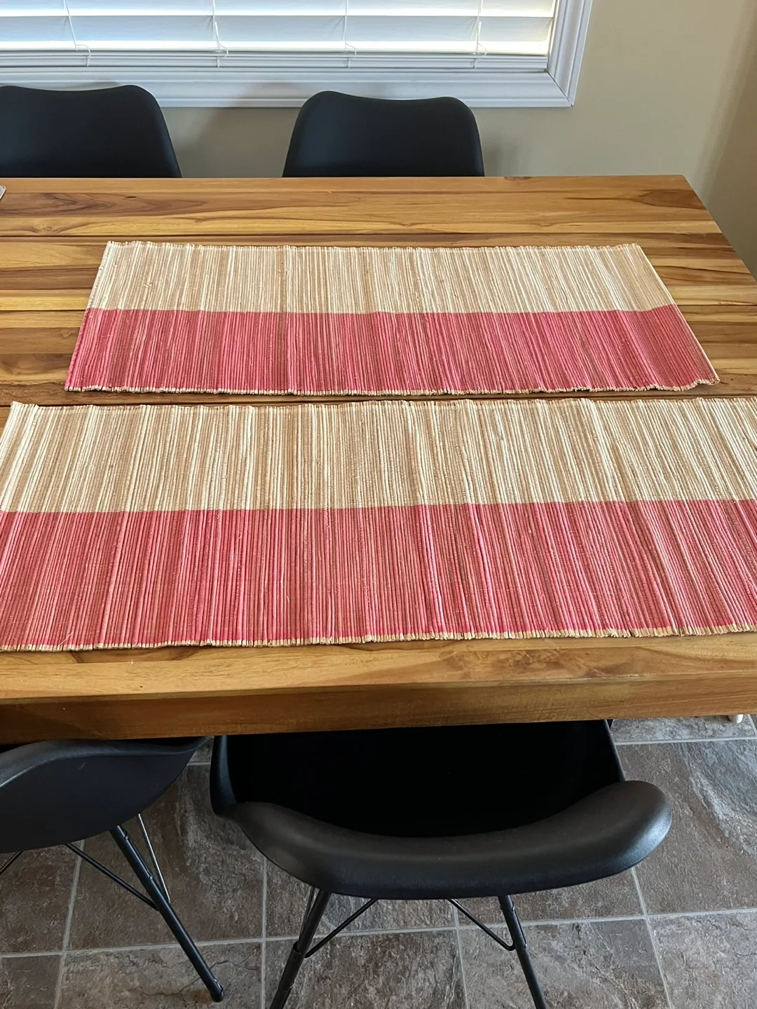 Set of 8 Bamboo Placemats and 2 runners image indicator(7)