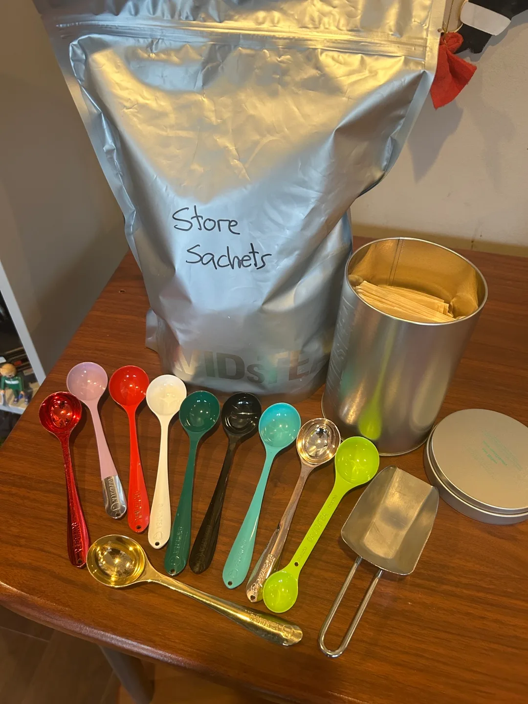 David’s Tea Bulk Tea Sachets, Spoons & Storage thumbnail