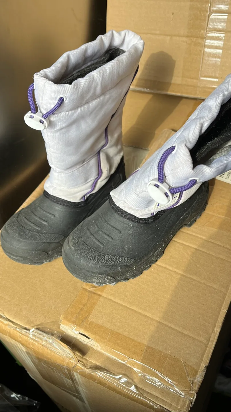 Kids' winter boots, size 1 image indicator(2)