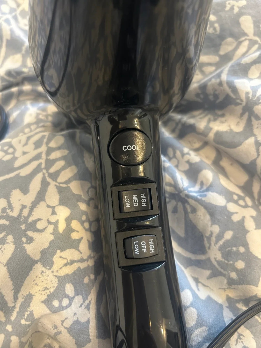 Hair Dryer with Diffuser and Concentrator image indicator(2)