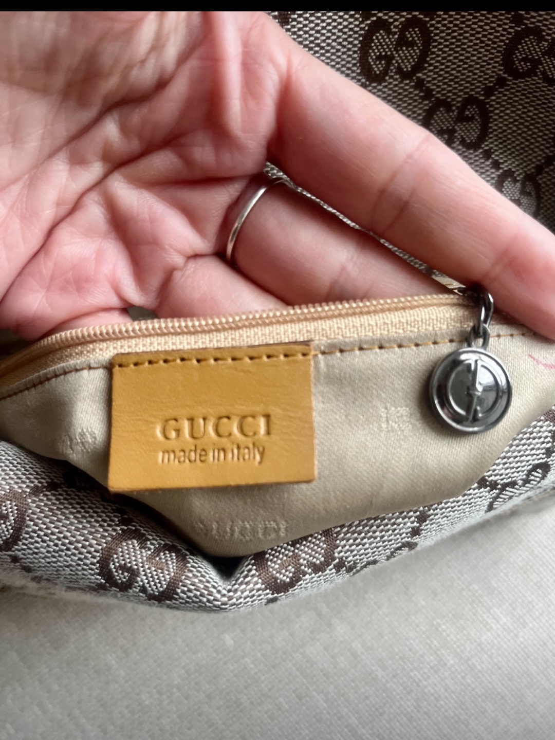 Gucci GG Beige Shoulder Bag - photo 2