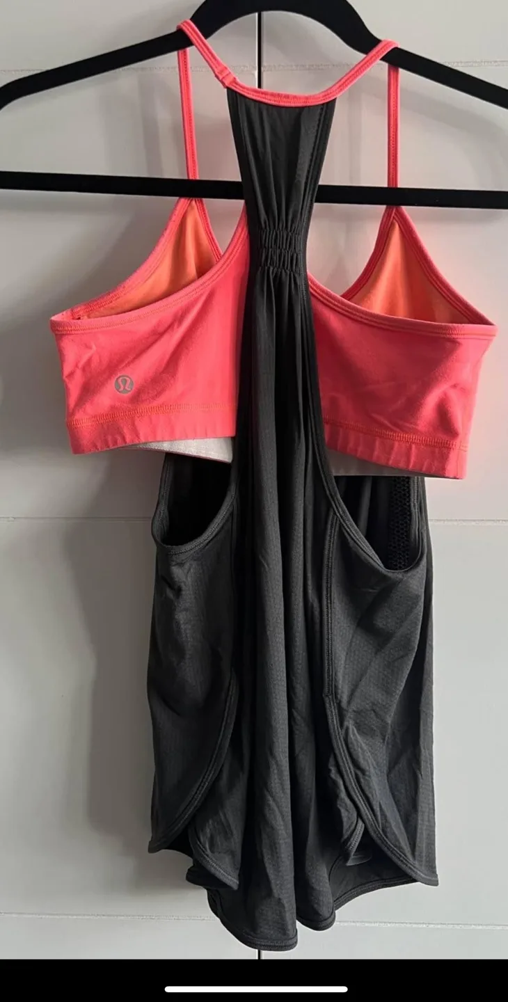 🍒Lululemon Size 6 Tank Top - Black and Coral image indicator(2)
