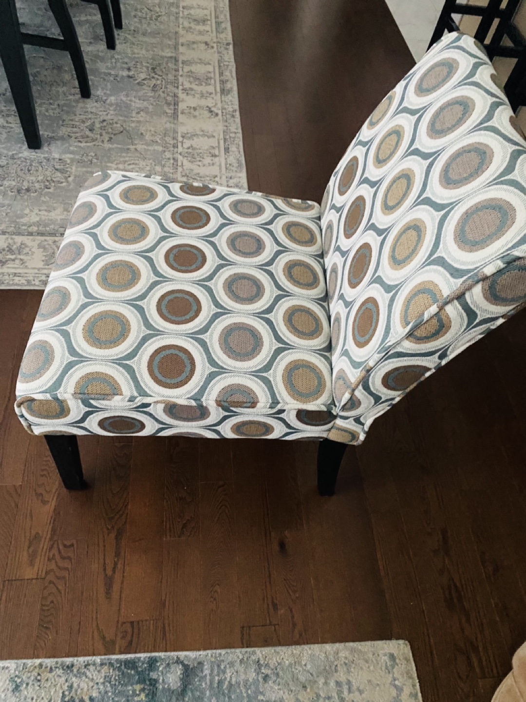 Pair of Accent Chairs - photo 4