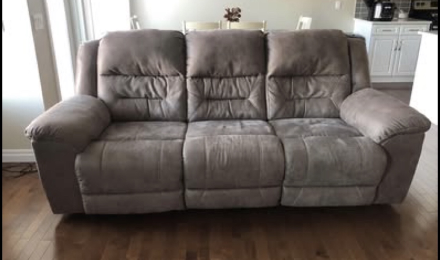 Reclining Sofa