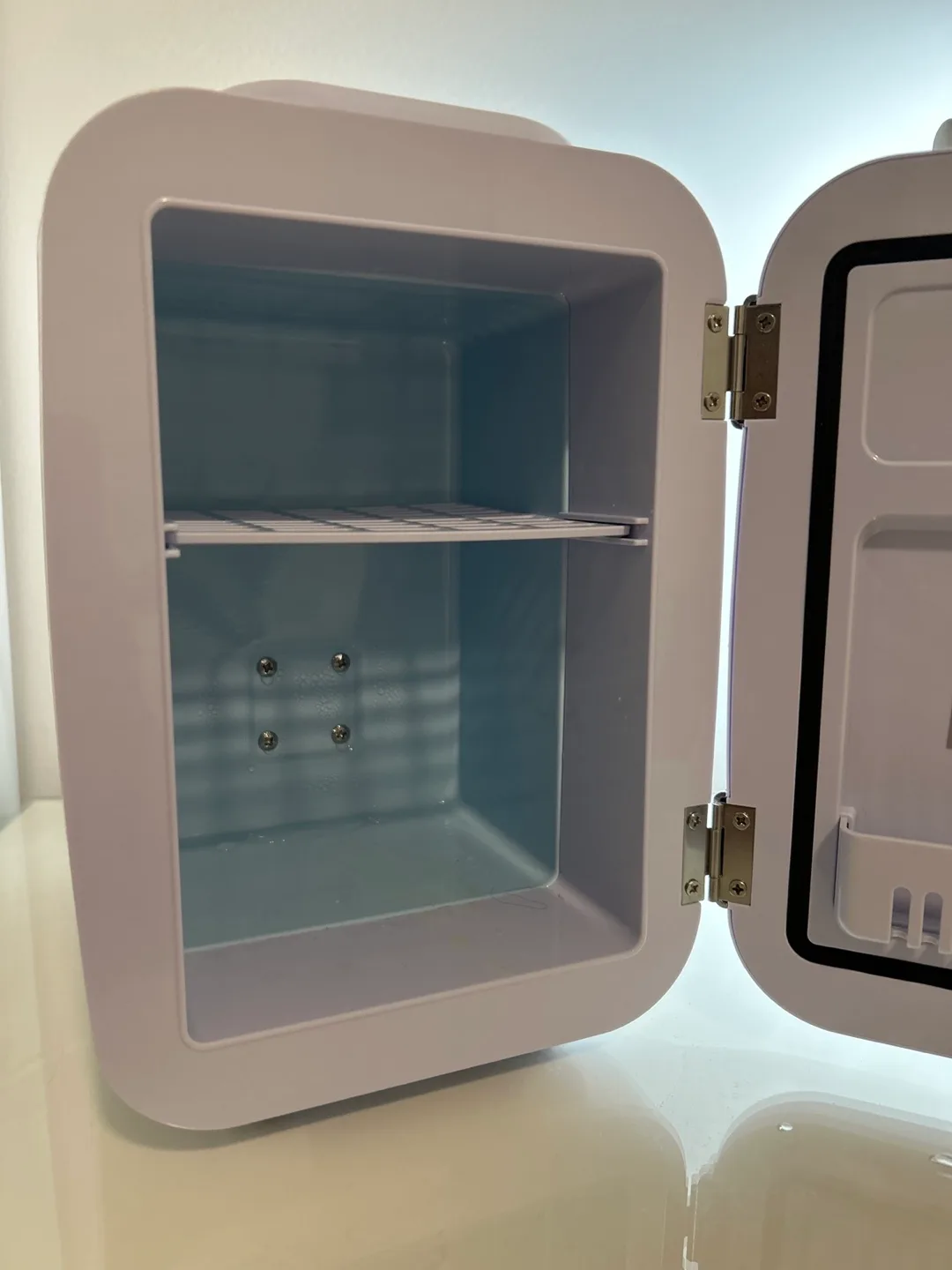 Mini Fridge, Portable Cooler or Warmer image indicator(3)