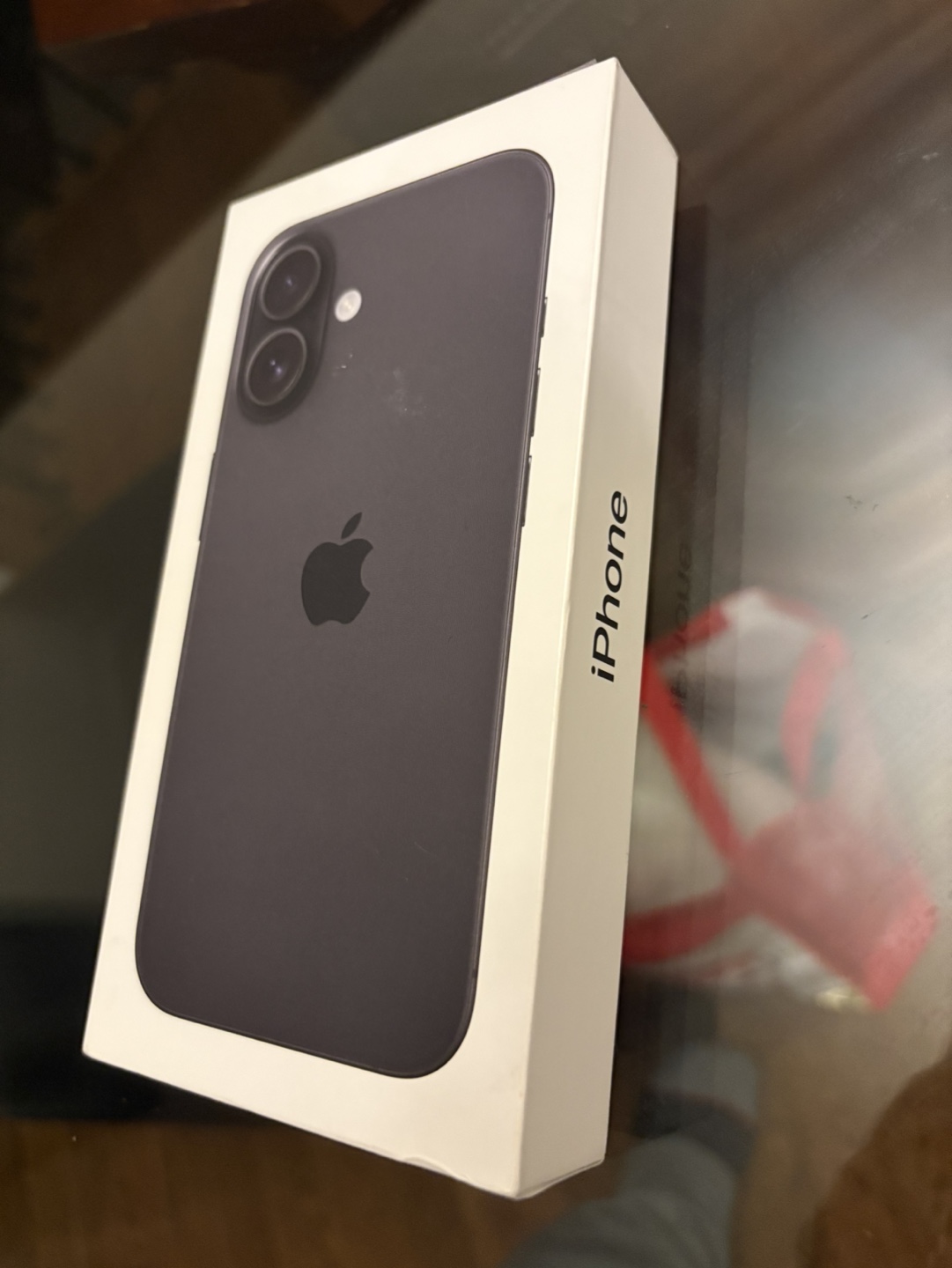 iPhone 16