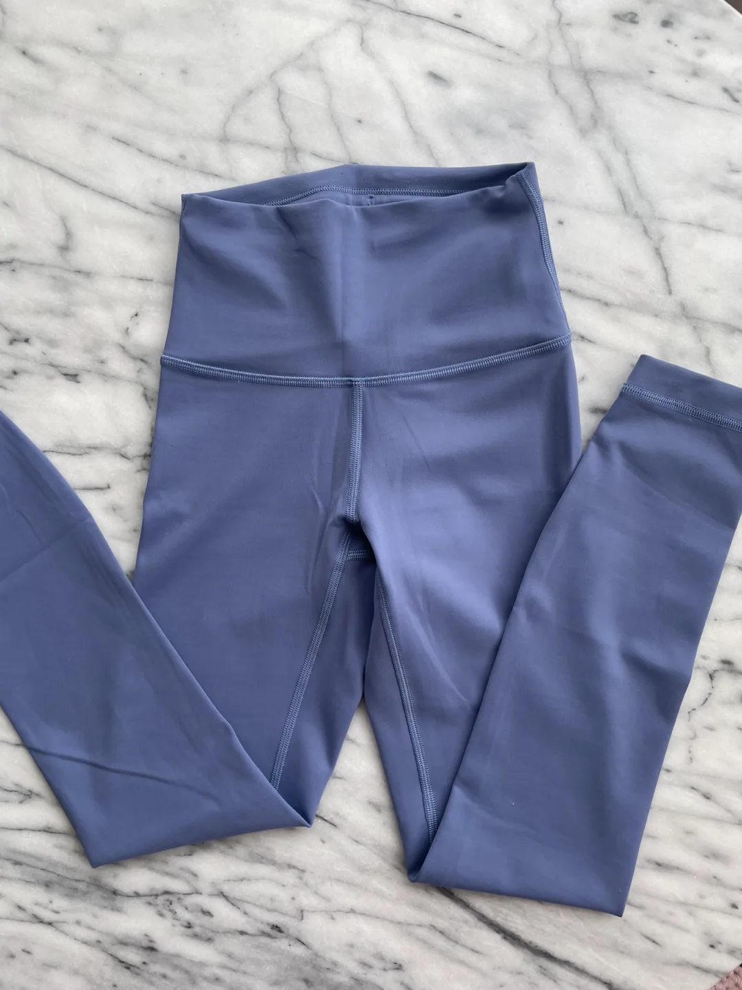 Lululemon leggings image indicator(2)