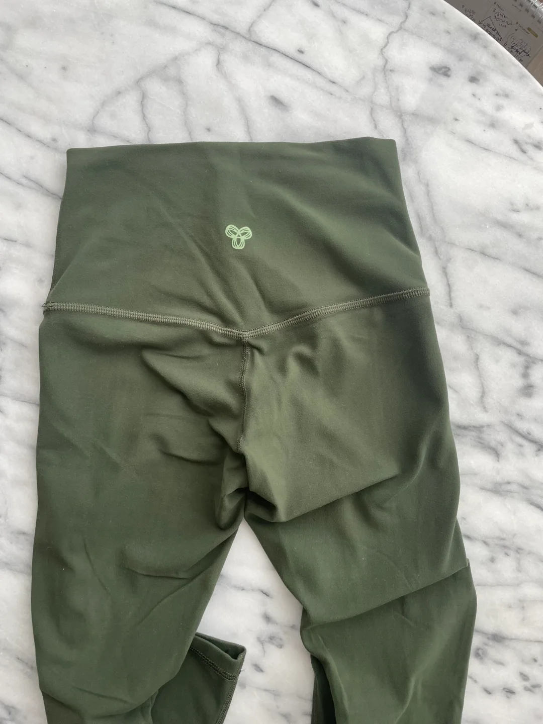 TNA Leggings image indicator(2)