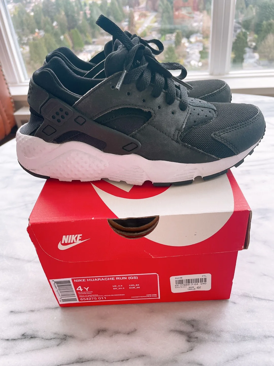 Nike Huarache Run image indicator(3)