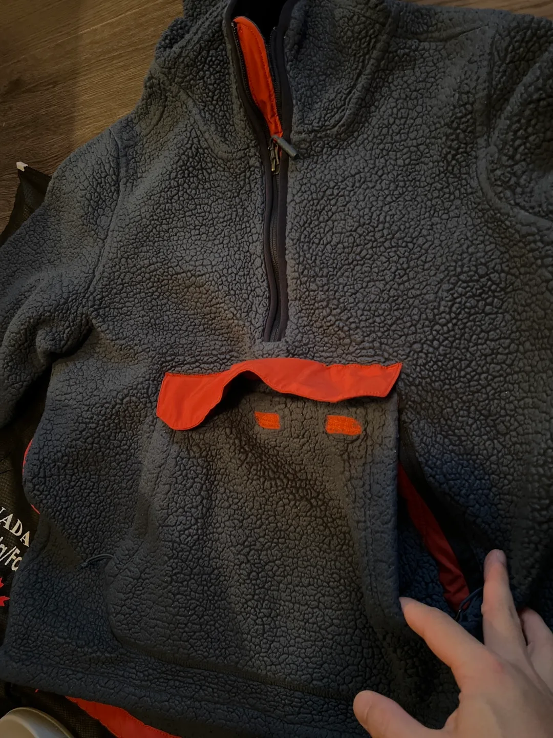 The North Face Fleece Pullover image indicator(3)