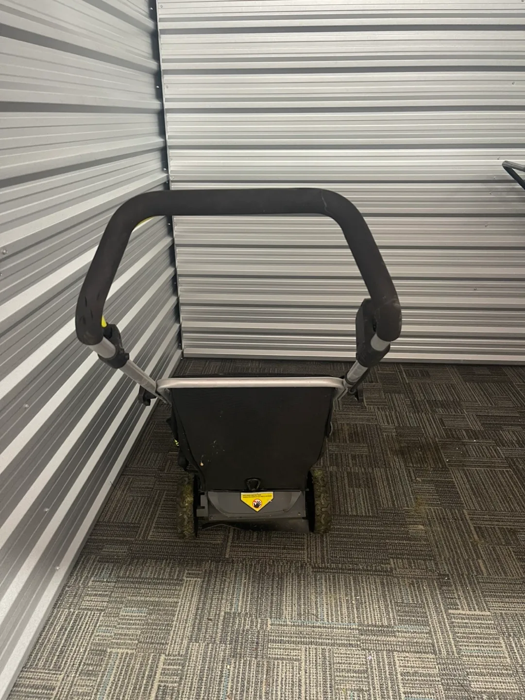 Yardworks 48V Max Li-ion Cordless Lawn Mower image indicator(3)