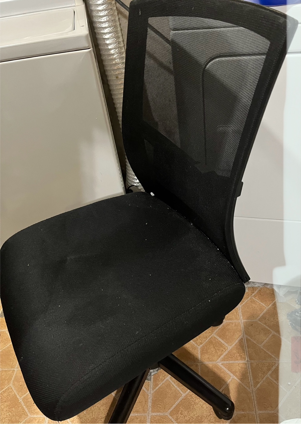 Black Mesh Office Chair - photo 2