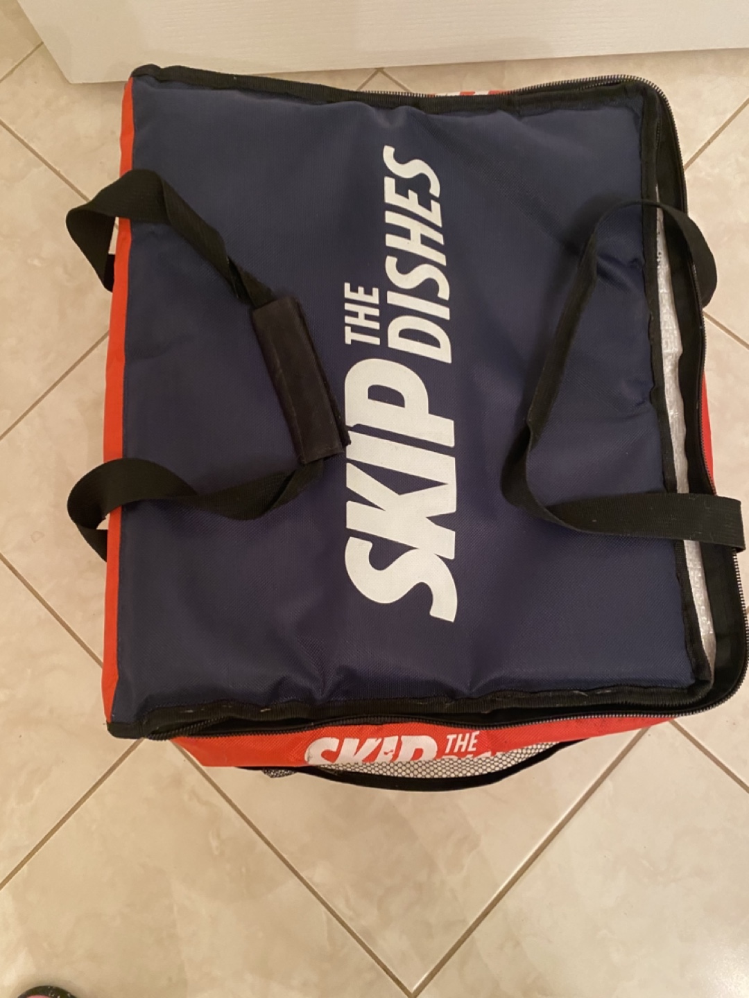 SkipTheDishes Insulated Delivery Bag - photo 2