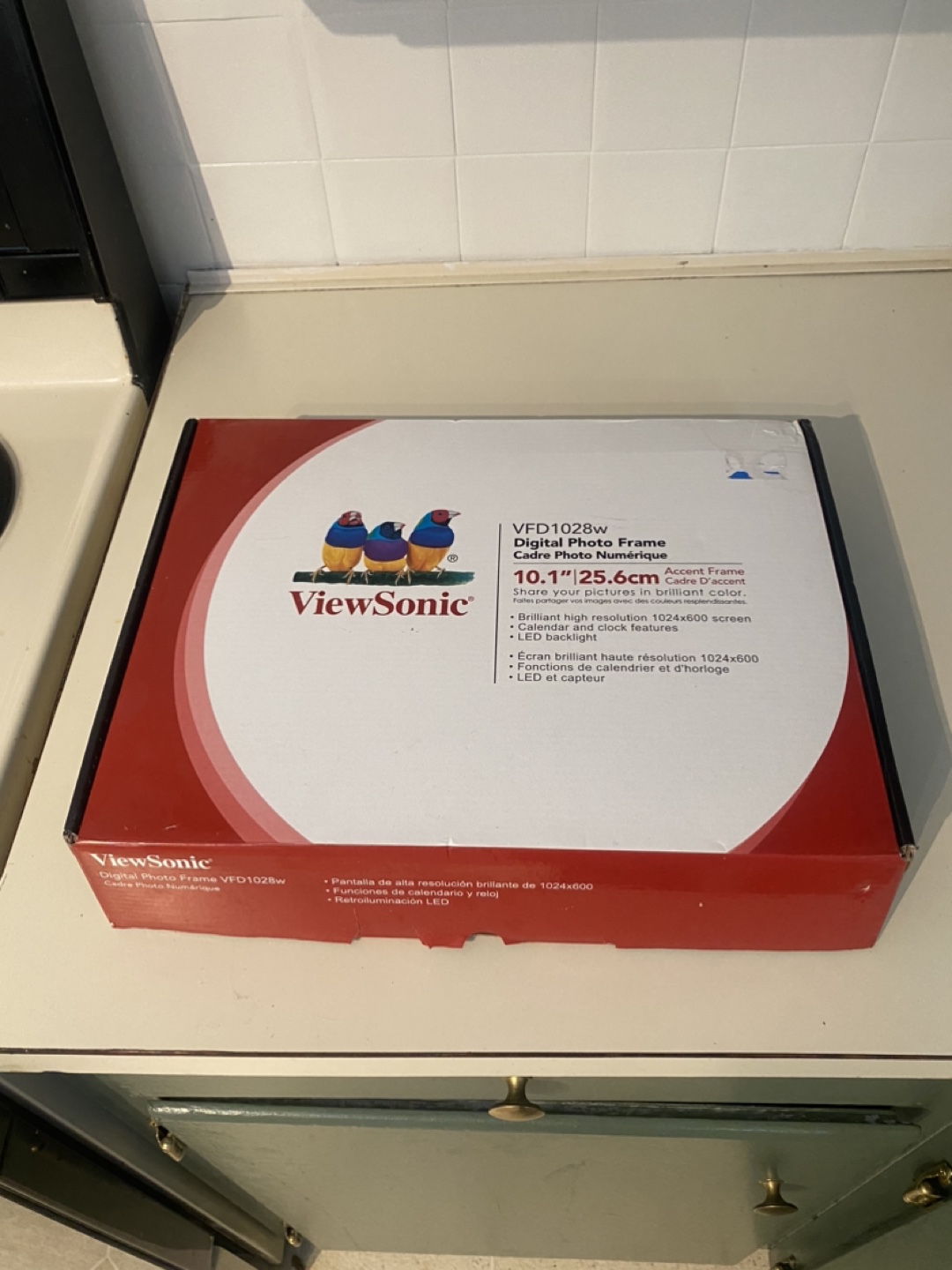 ViewSonic VFD1028w 10.1-inch Digital Photo Frame - New in Box