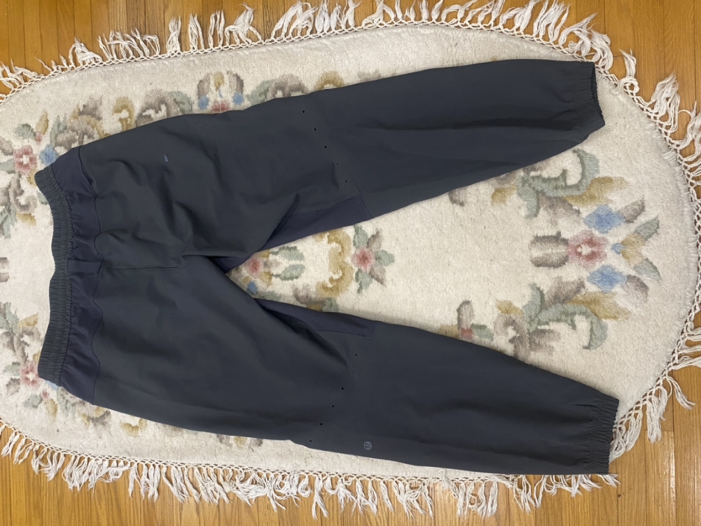 Lululemon ABC Joggers - Size L - photo 2