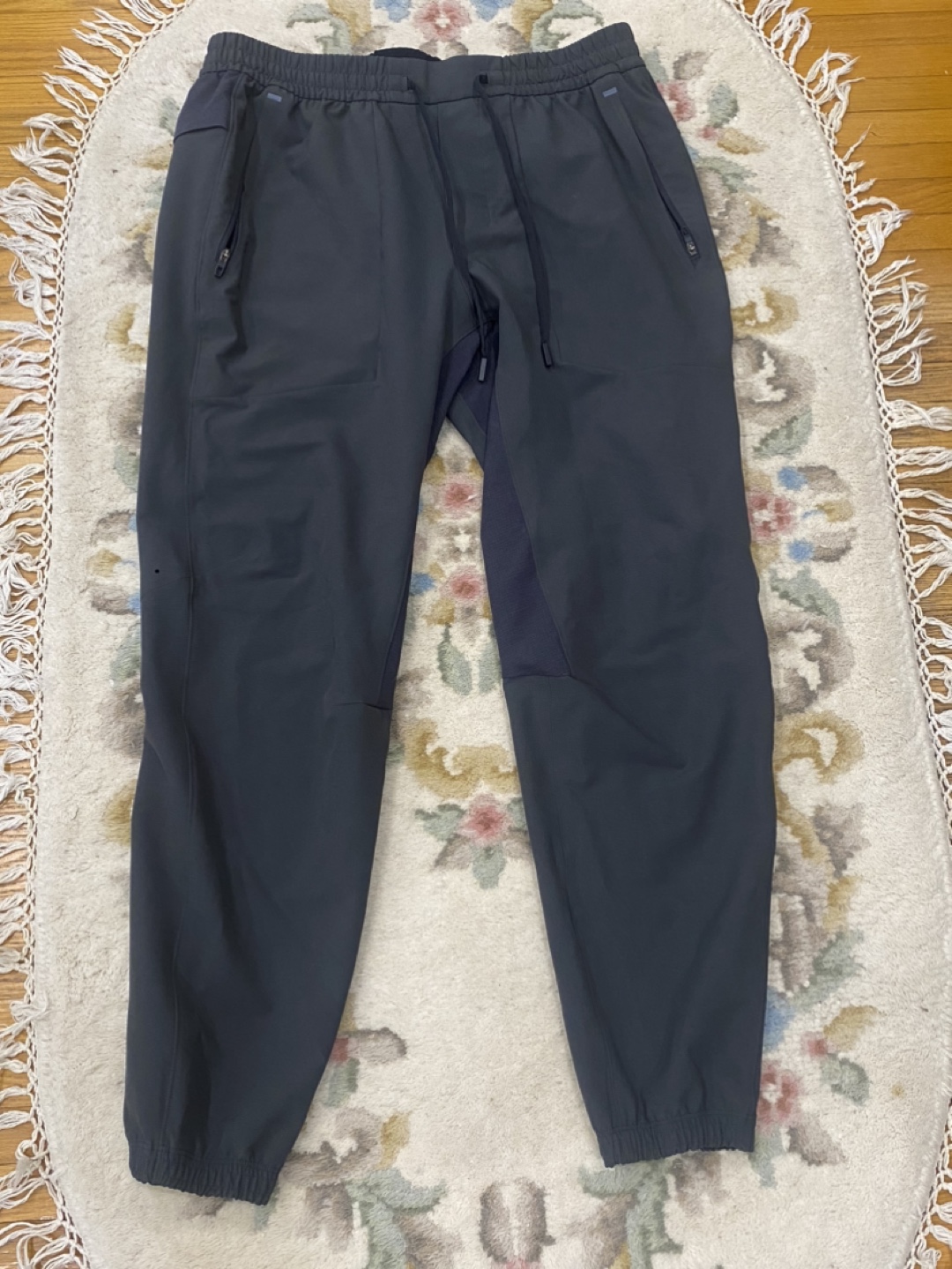 Lululemon ABC Joggers - Size L