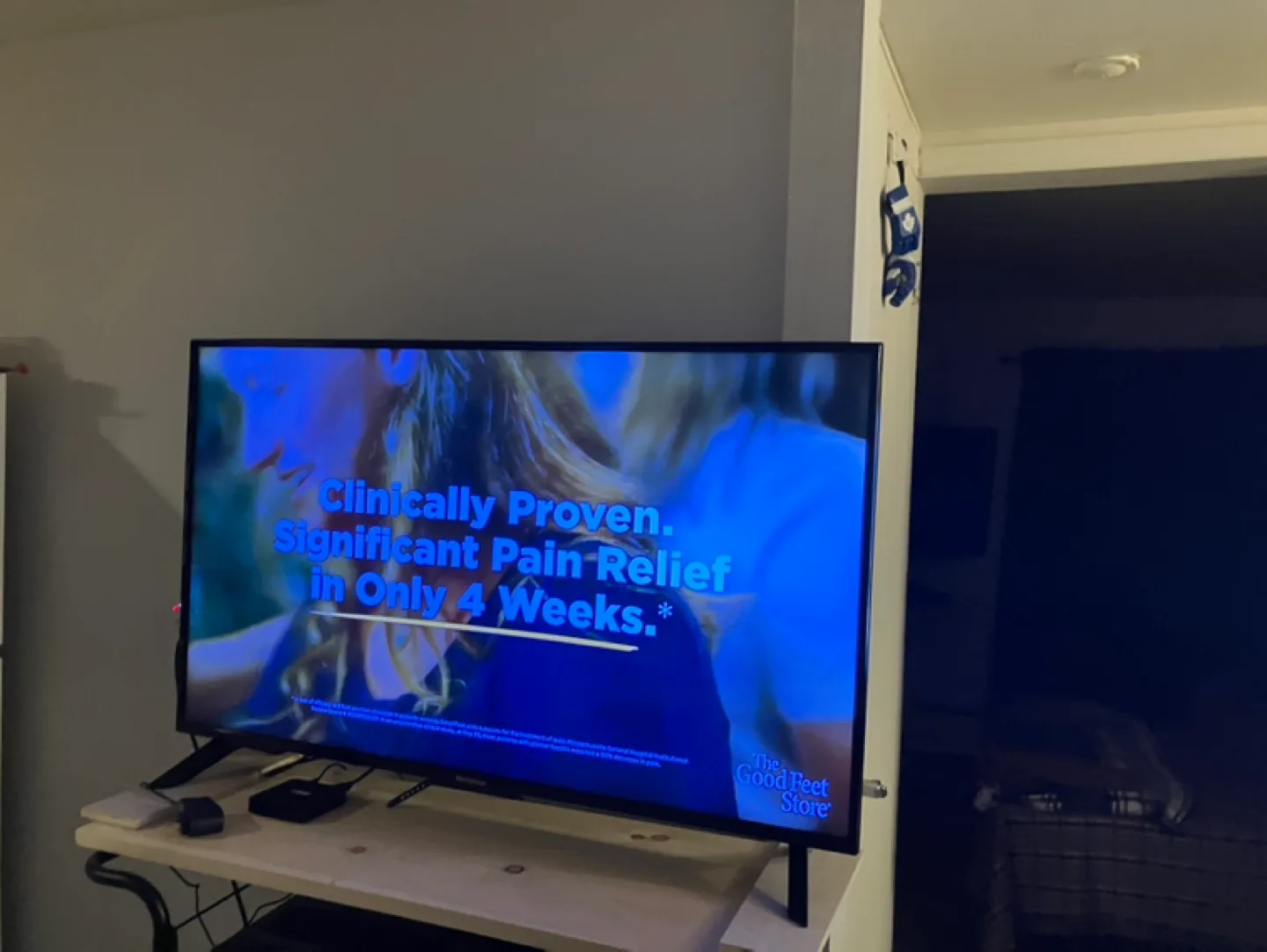 Westinghouse 43 inch LED Smart TV image indicator(5)