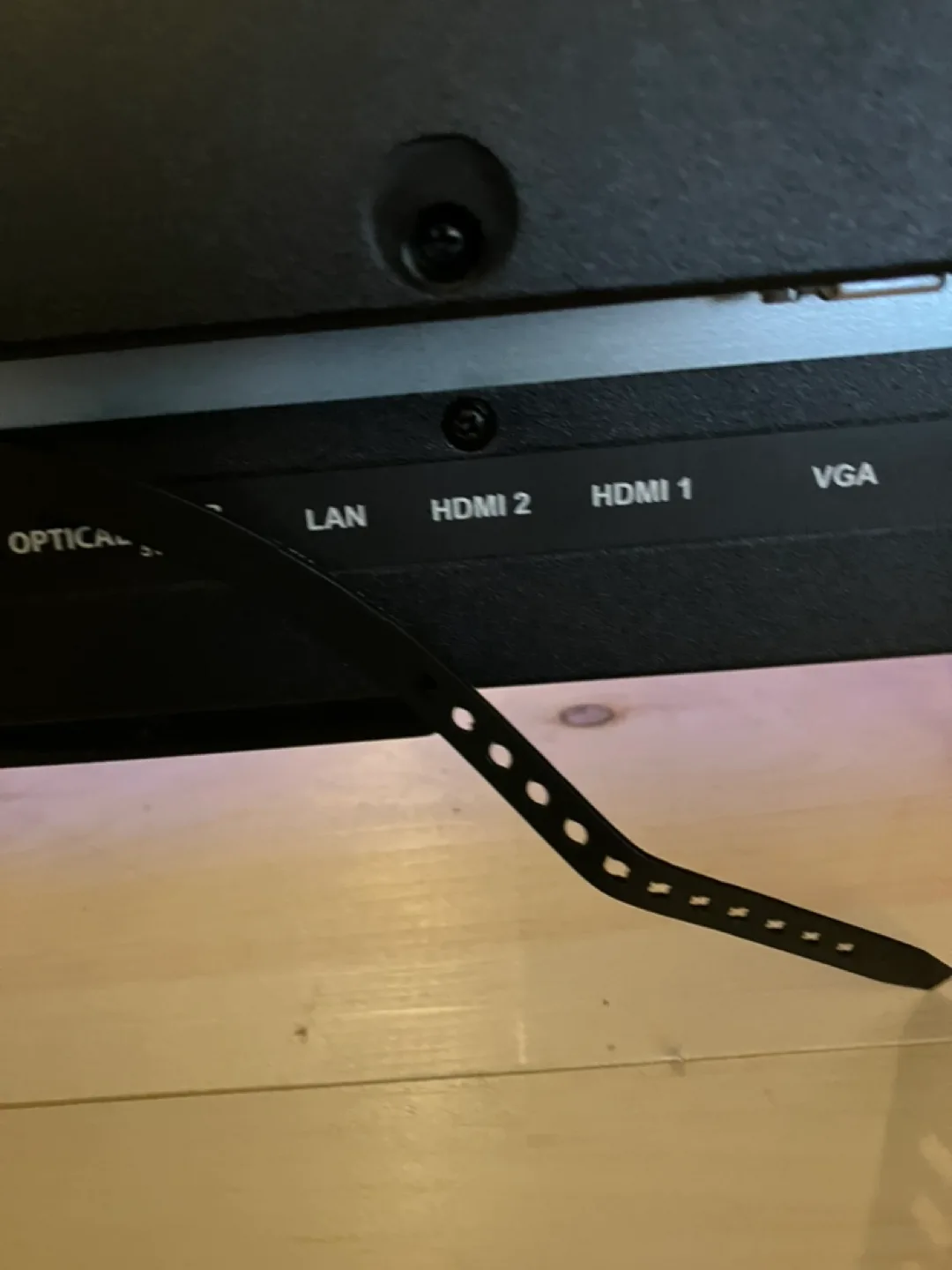 Westinghouse 43 inch LED Smart TV image indicator(3)