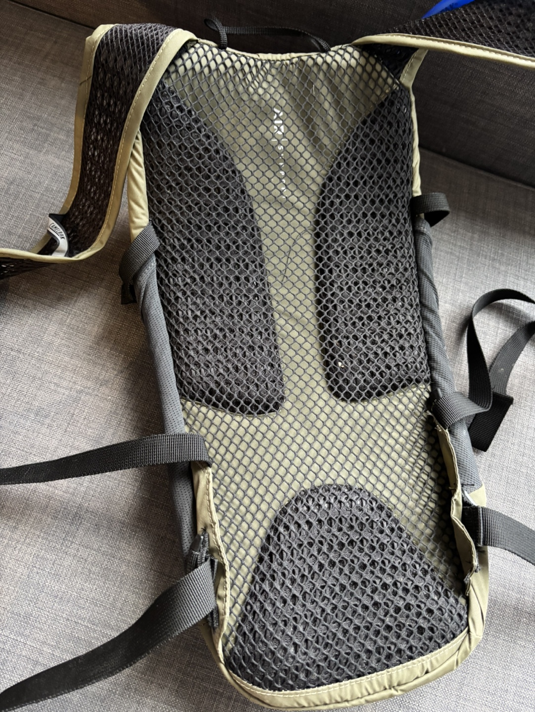 CamelBak Lobo 9 Hydration Pack - photo 2