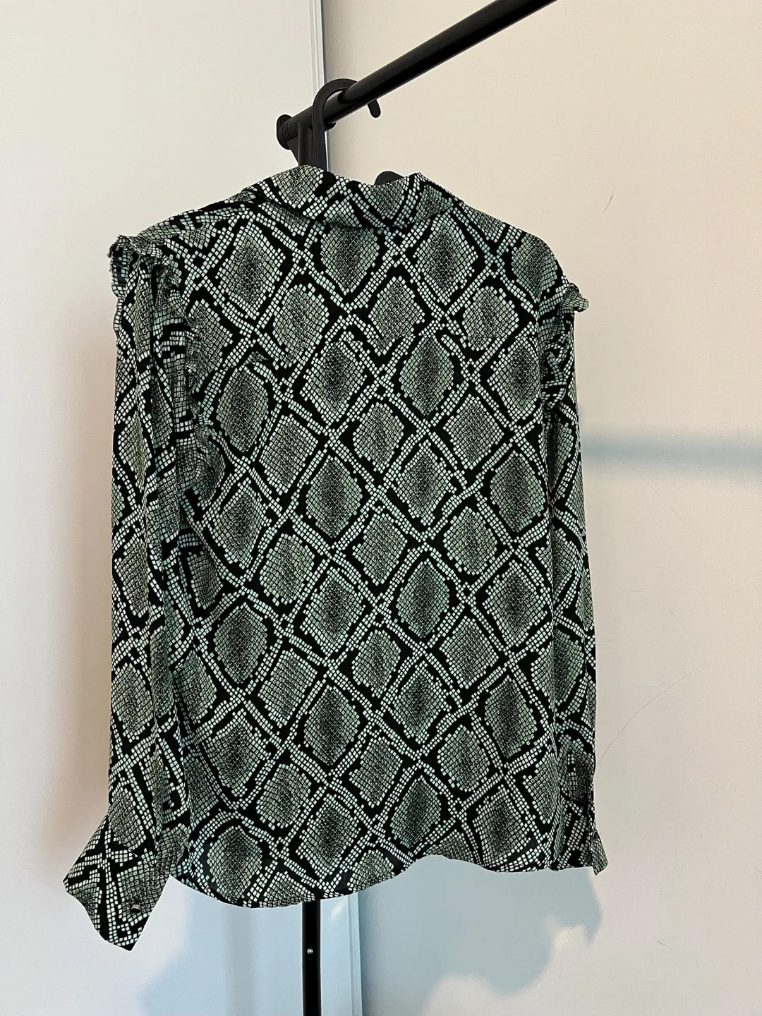 Scotch & Soda Maison Scotch snake/reptile print ruffled blouse image indicator(4)