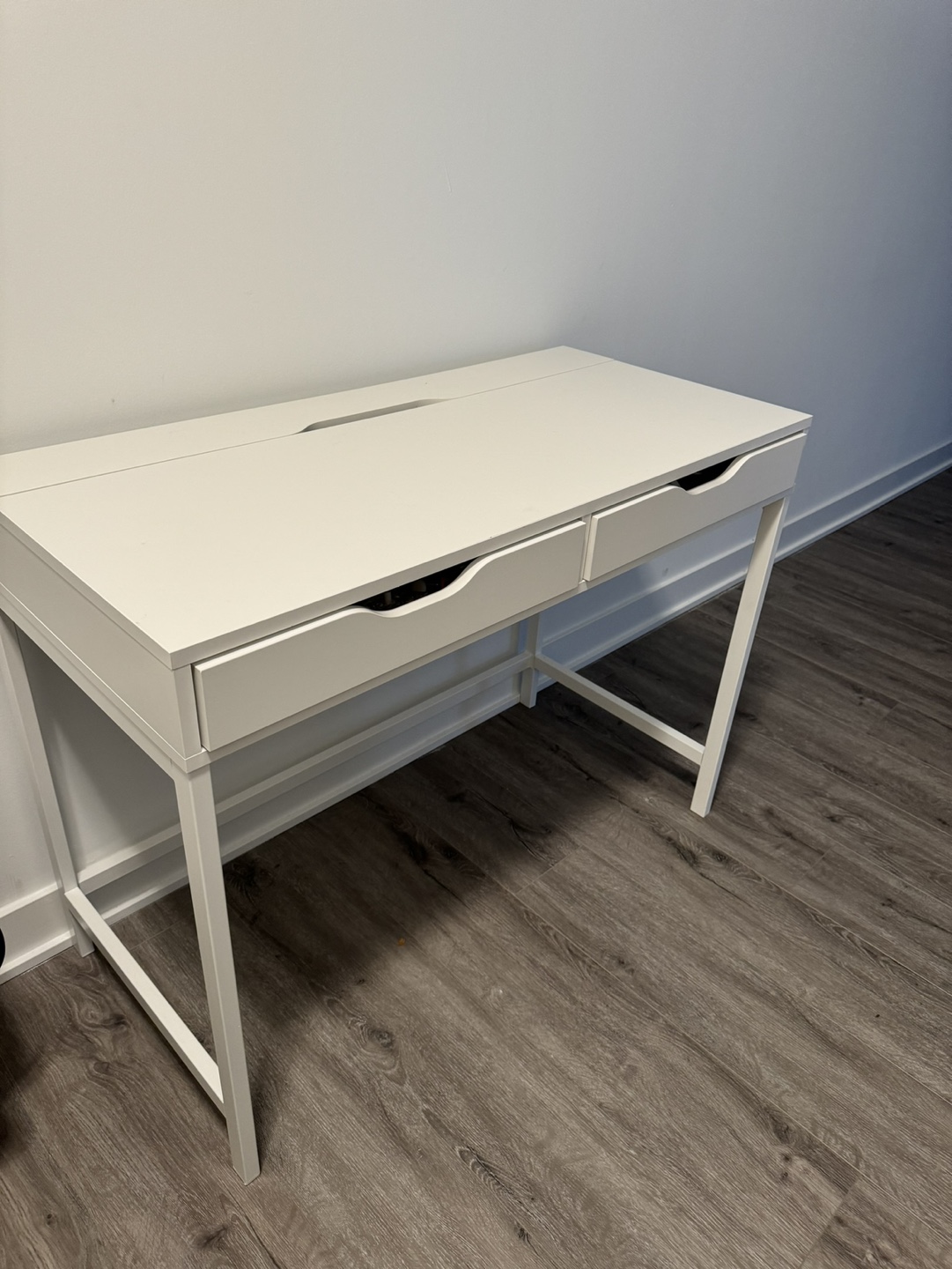 IKEA MALM desk