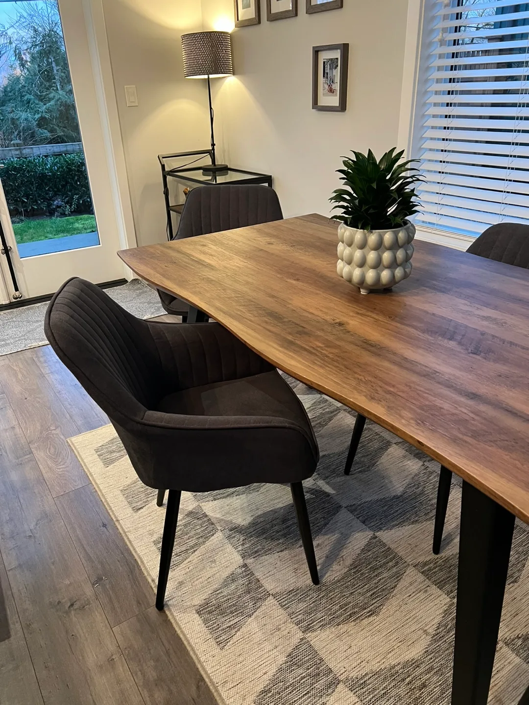 Live Edge Dining Table with Four Velvet Chairs image indicator(2)