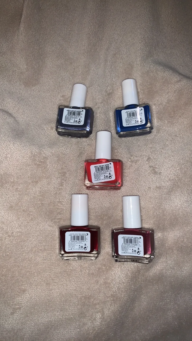 Ciaté London Nail Polish Bundle image indicator(2)