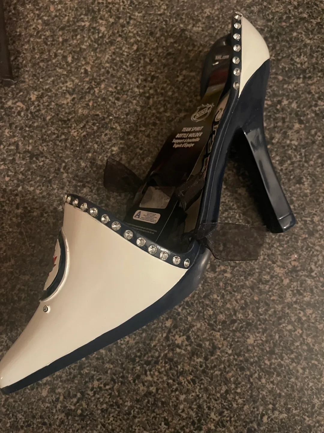 Winnipeg Jets NHL Team Spirit Bottle Holder Shoe image indicator(2)