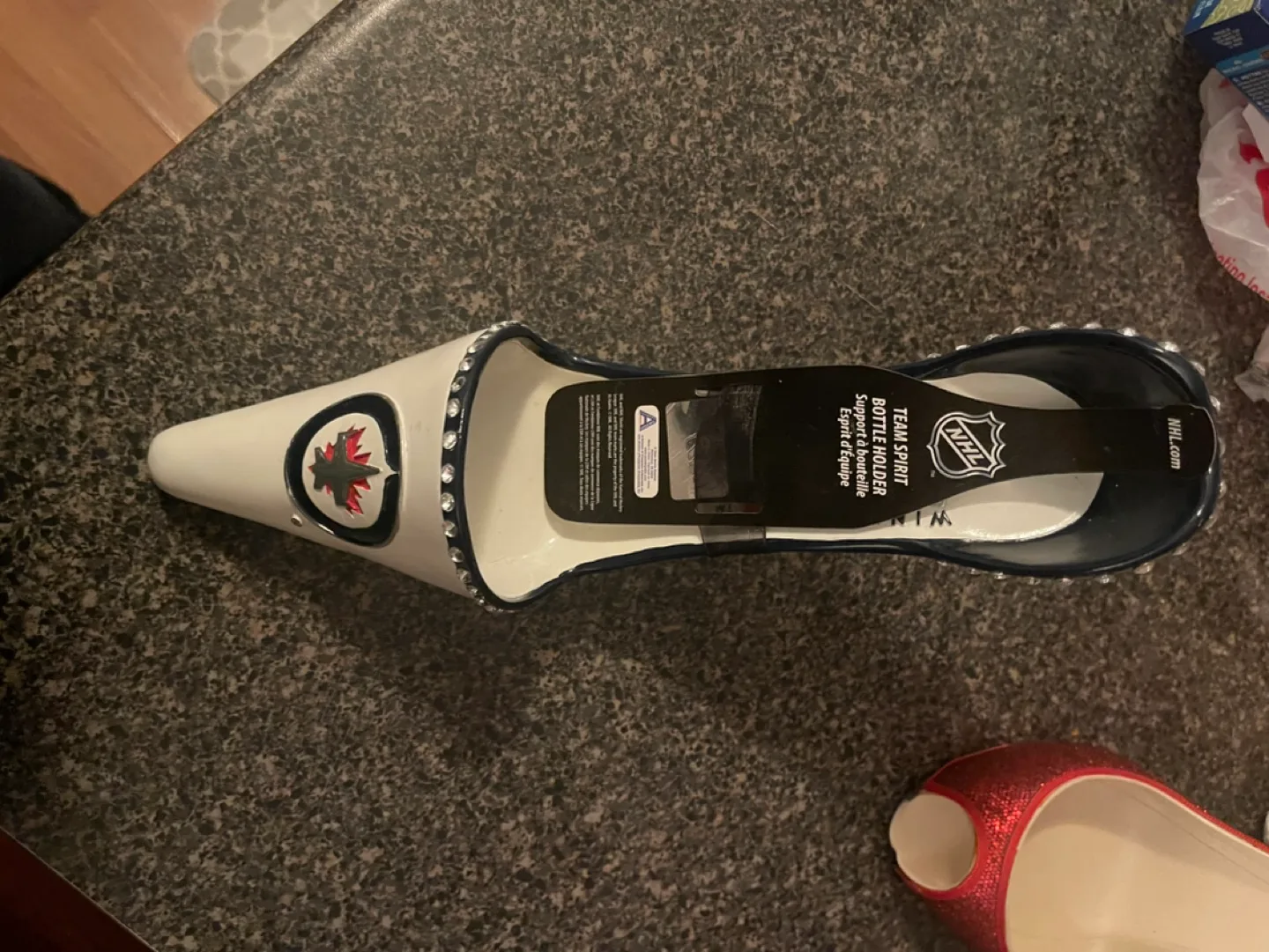 Winnipeg Jets NHL Team Spirit Bottle Holder Shoe image indicator(8)